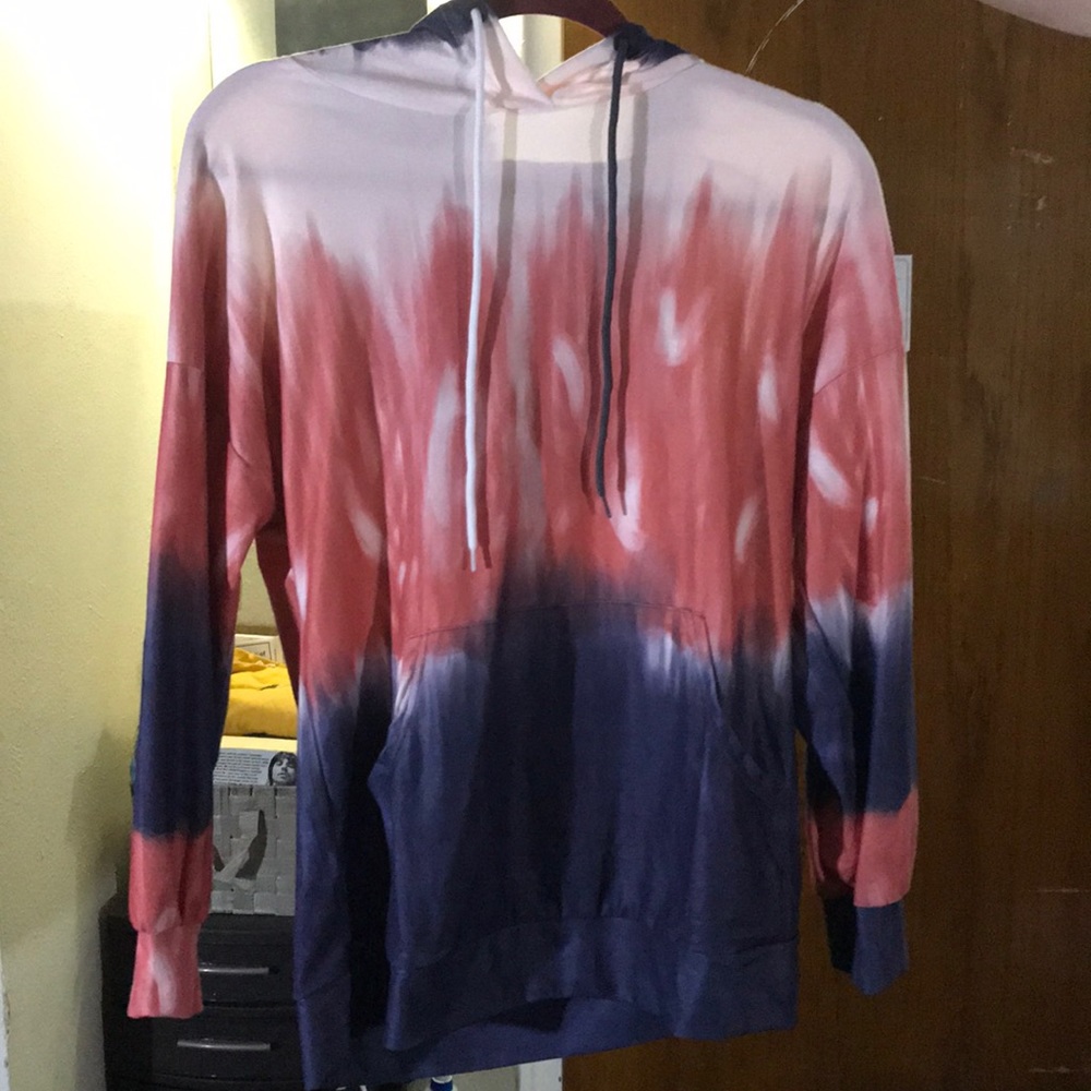 Light sweatshirt